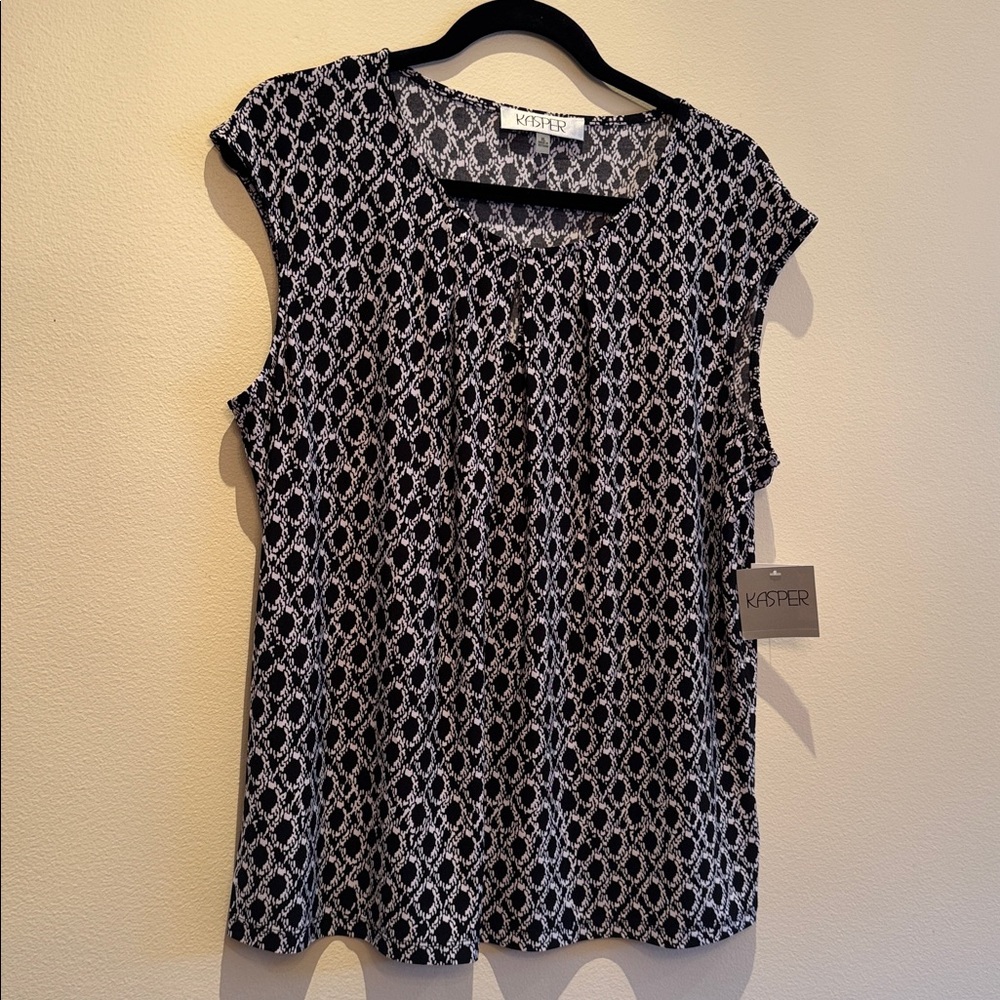 NWT - Kasper - Monochrome Geometric Sleeveless Top - XL